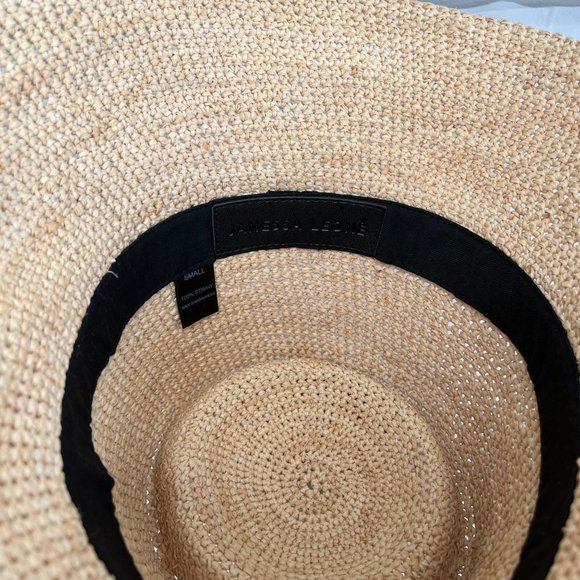 Detailed Straw Hat - Picture 4 of 5